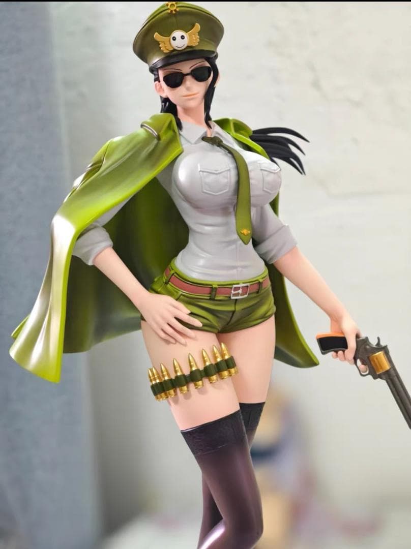 ワンピース GOLDEN ニコ・ロビン ガレージキット スタチュー フィギュア