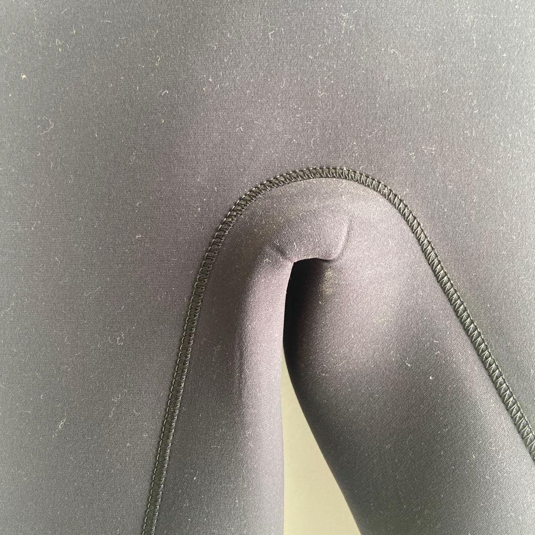 HOLLY ウエットスーツ