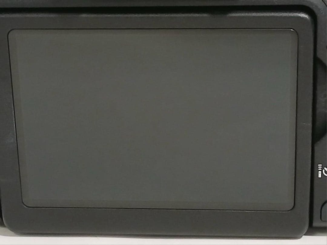 ✨極美品✨キャノン Kiss X8i❤️ショット数わずか296回！！