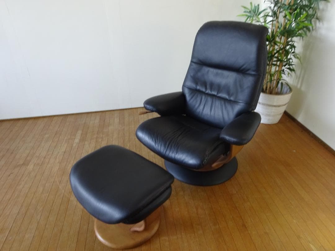 karimoku/カリモク　ディレトーレ　リクライニングチェア＆オットマン　美品