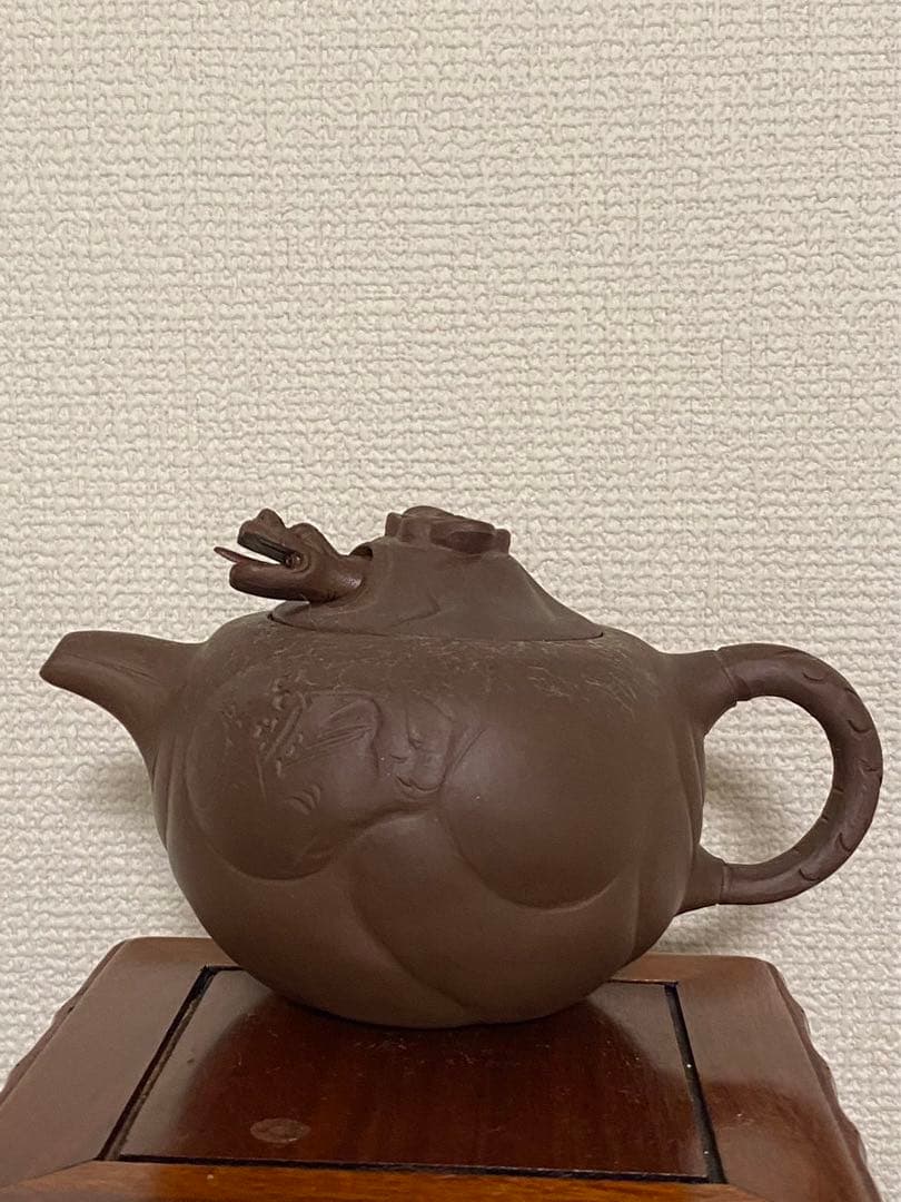中国美術紫砂彫 魚化龍紋茶壺 陶磁器 後手急
須 茶壺 茶道具在名唐物 年代不明