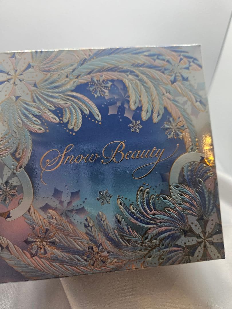 Show Beauty プレストパウダー本体とおまけ