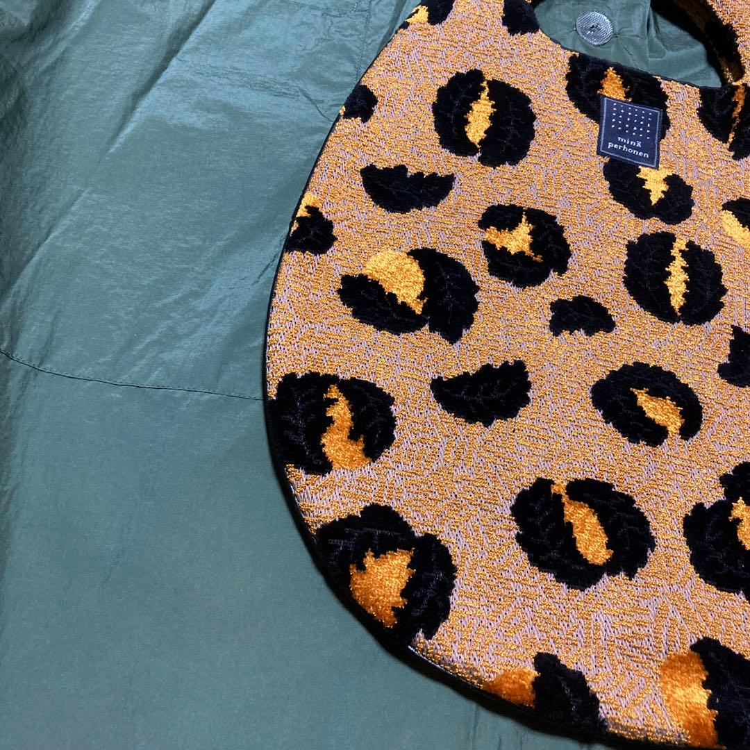 (新品・貴重)ミナペルホネンエッグバッグ