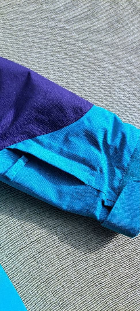 子ども用BURTONスノーボードウェアセット