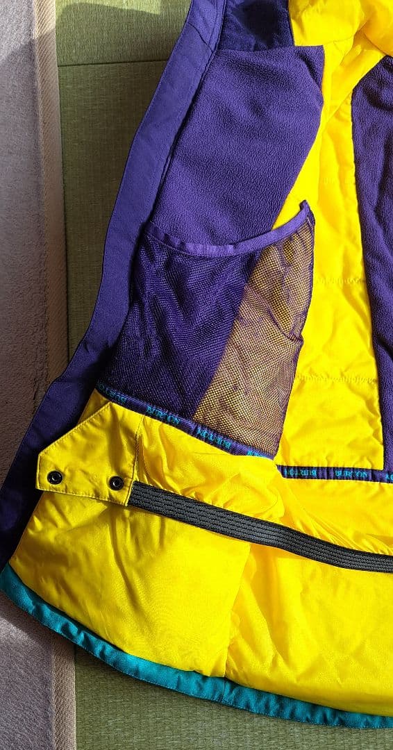 子ども用BURTONスノーボードウェアセット