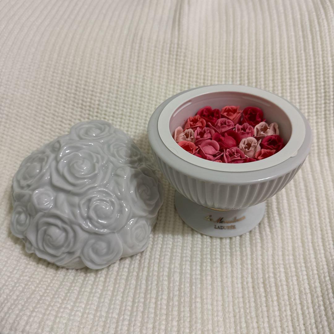 ラデュレ リミテッドエディション ローズラデュレ 102 チーク　陶器