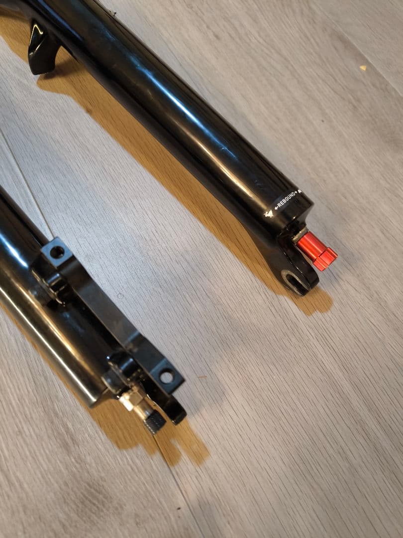 【名機・軽量】RockShox Reba SL Dual Air 26インチ