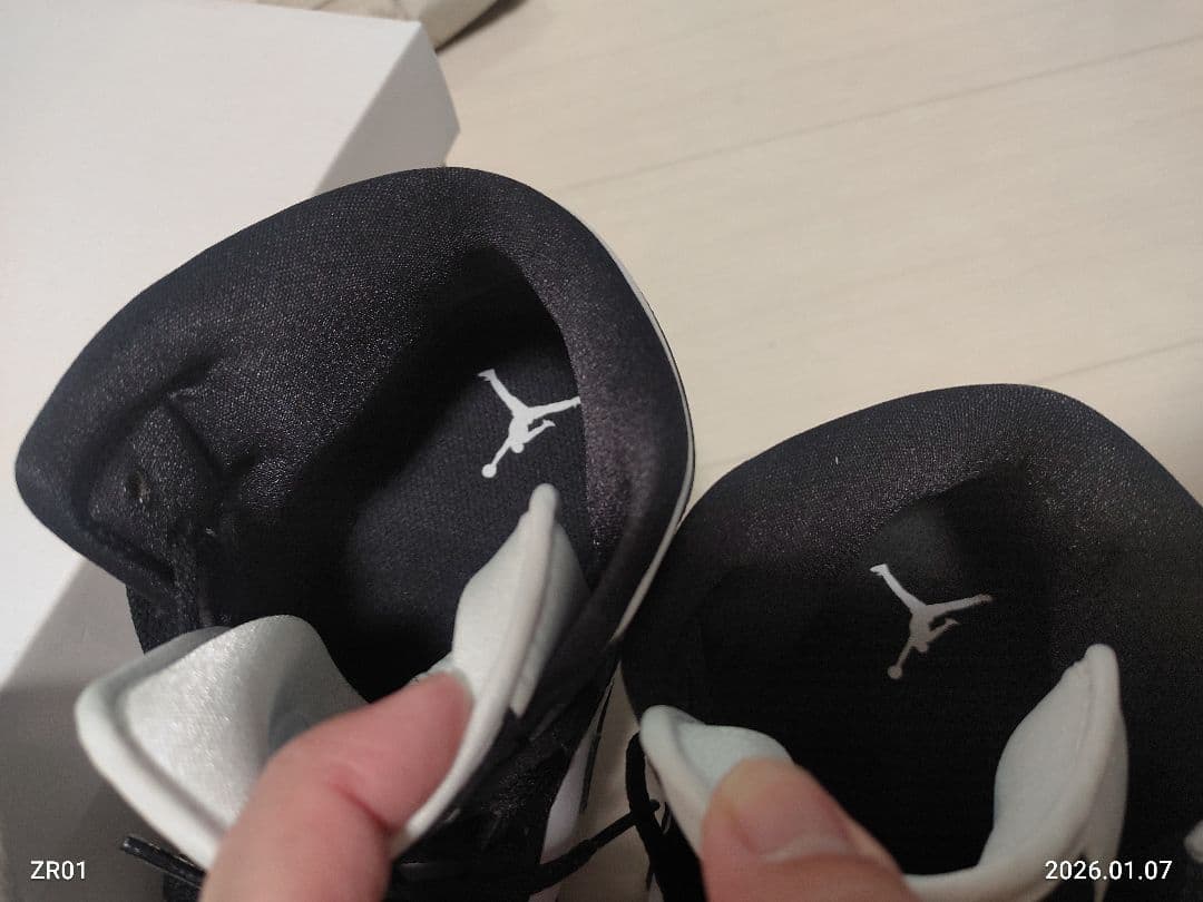 新品◆Nike Air Jordan 1 Mid ◆27.5