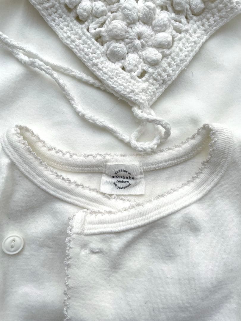 monbebe ホワイトロンパースと帽子セット 双子 年子