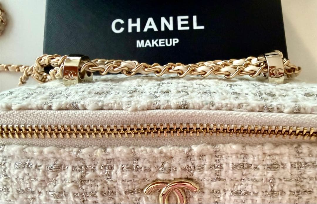 CHANEL ノベルティ　チェーン　ショルダーバッグ　ツイード　週末価格❗️