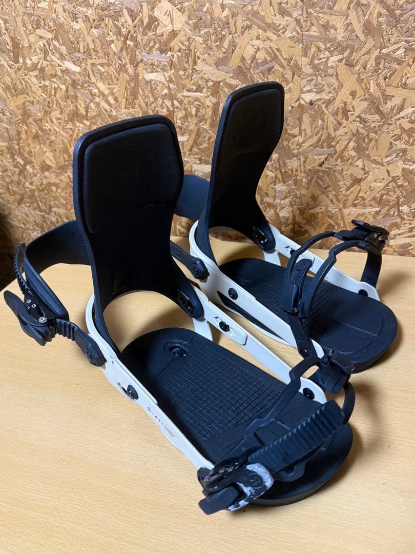 RIDE A-6 M スノーボードビンディング ブラック/ホワイト
