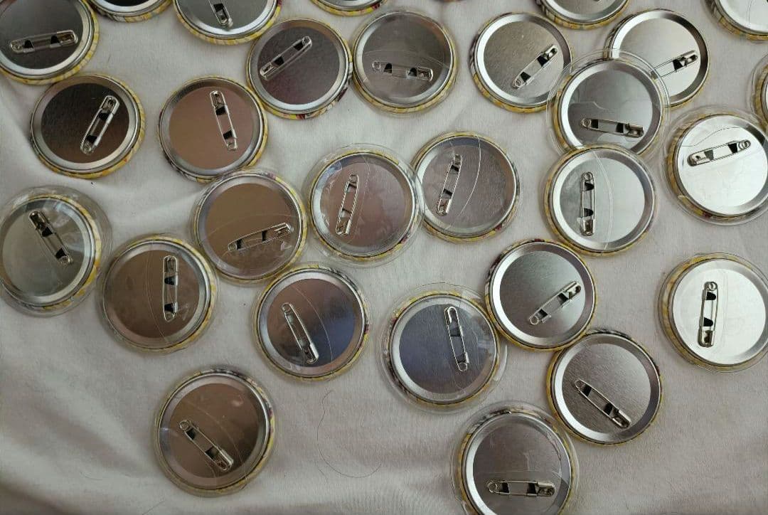 すとぷり　るぅと　缶バッチ　2022　spring 等身