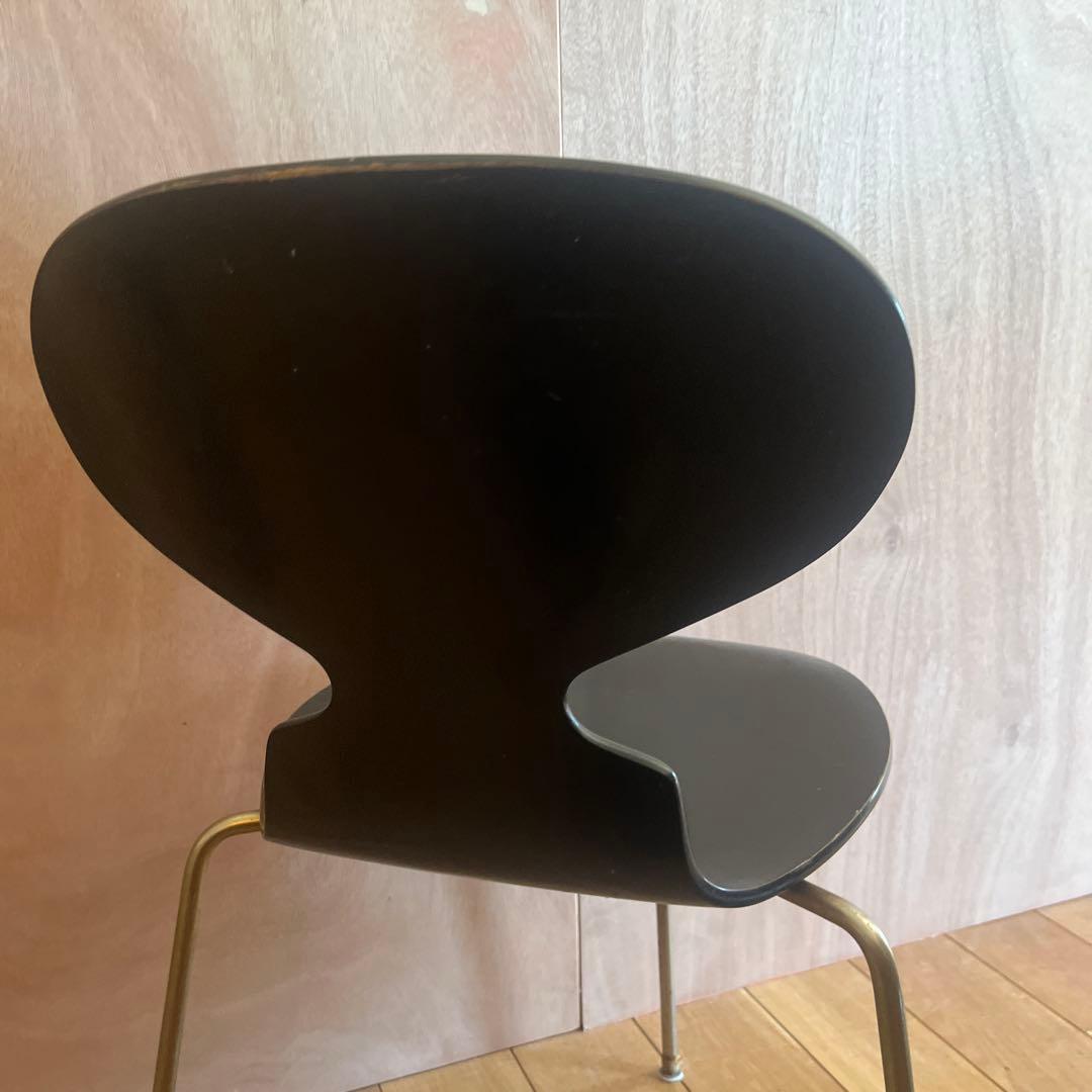 アルネヤコブセン　アントチェア