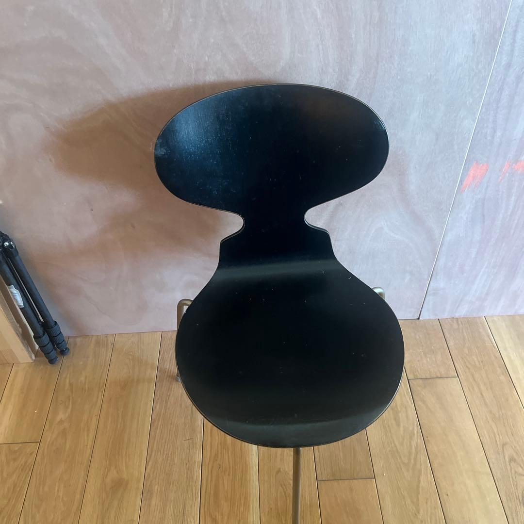 アルネヤコブセン　アントチェア