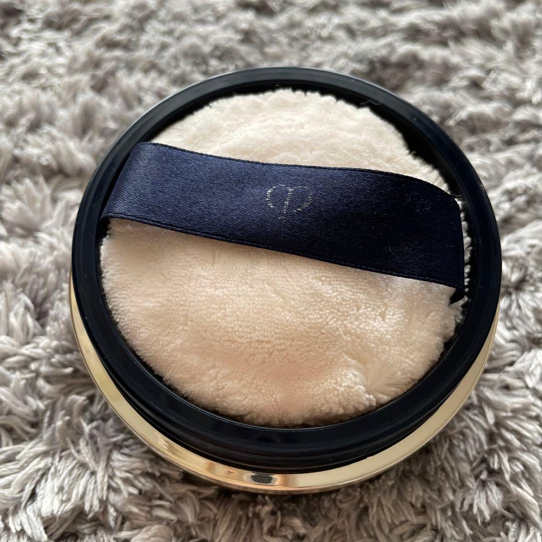 クレ・ド・ポー ボーテ プードルトランスパラントn 1 ライト