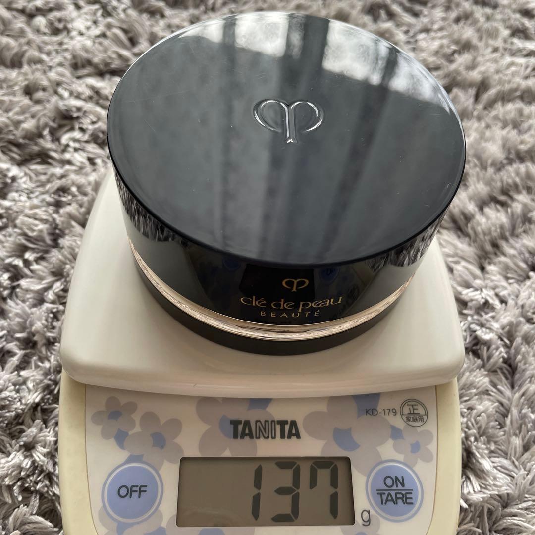 クレ・ド・ポー ボーテ プードルトランスパラントn 1 ライト