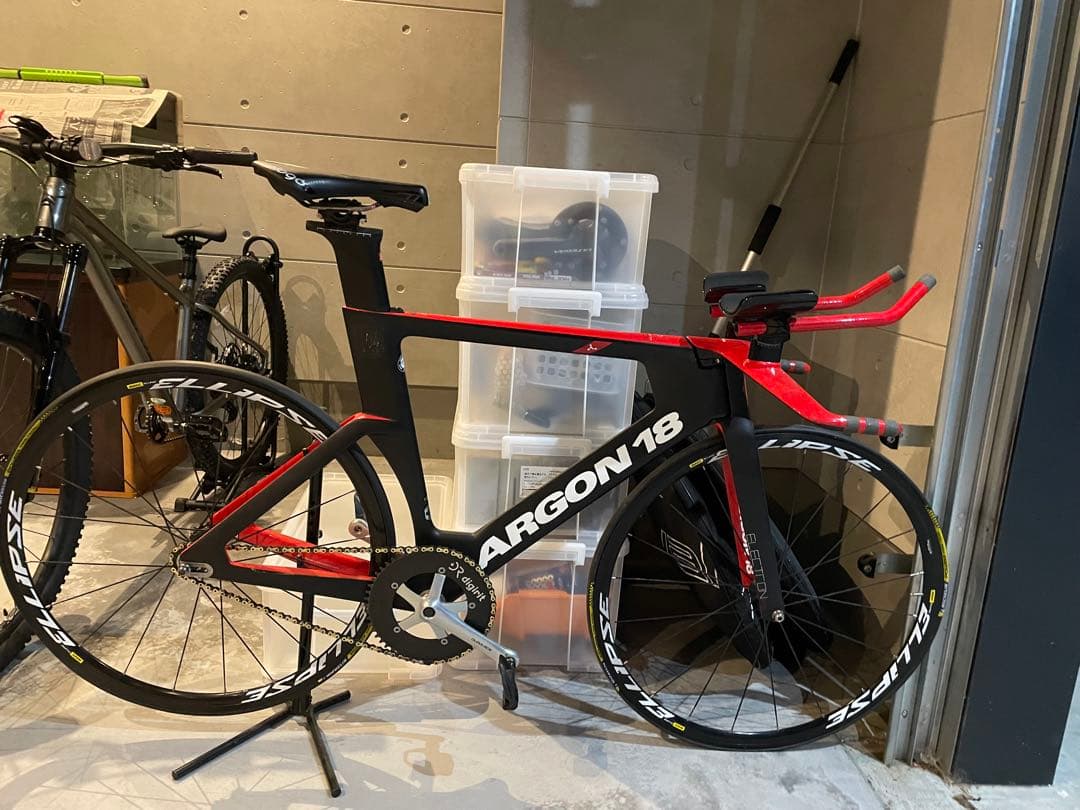 自転車本体 argon 18