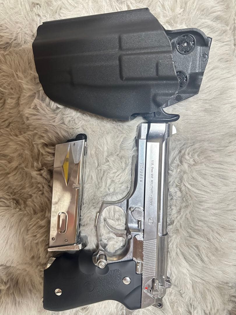 ベレッタ M9A1 ステンレス アルバートフレームカスタム ホルスター付き