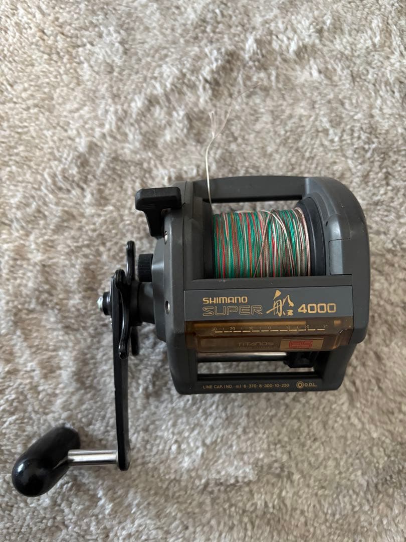 SHIMANO TITANOS 4000 フィッシングリール