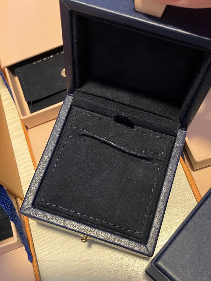 LOUIS VUITTON ネックレスケース　空箱　ギフト箱 4個　ネイビー