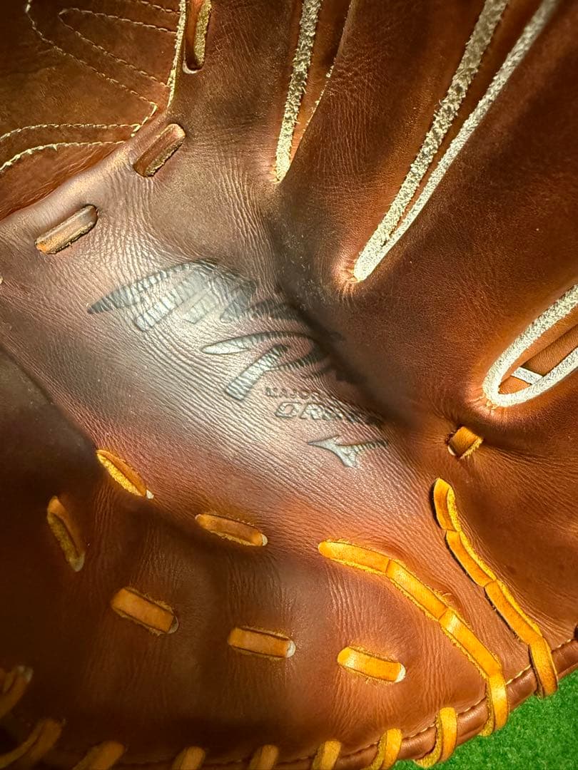 【超美品】ミズノプロ 硬式 投手用 オーダーグローブ 波賀ジャパン