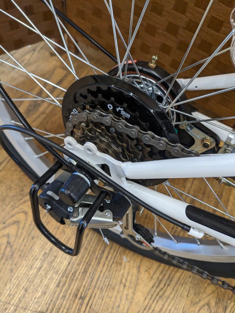 U056　美品　 折りたたみ自転車　20インチ 6段変速 ホワイト