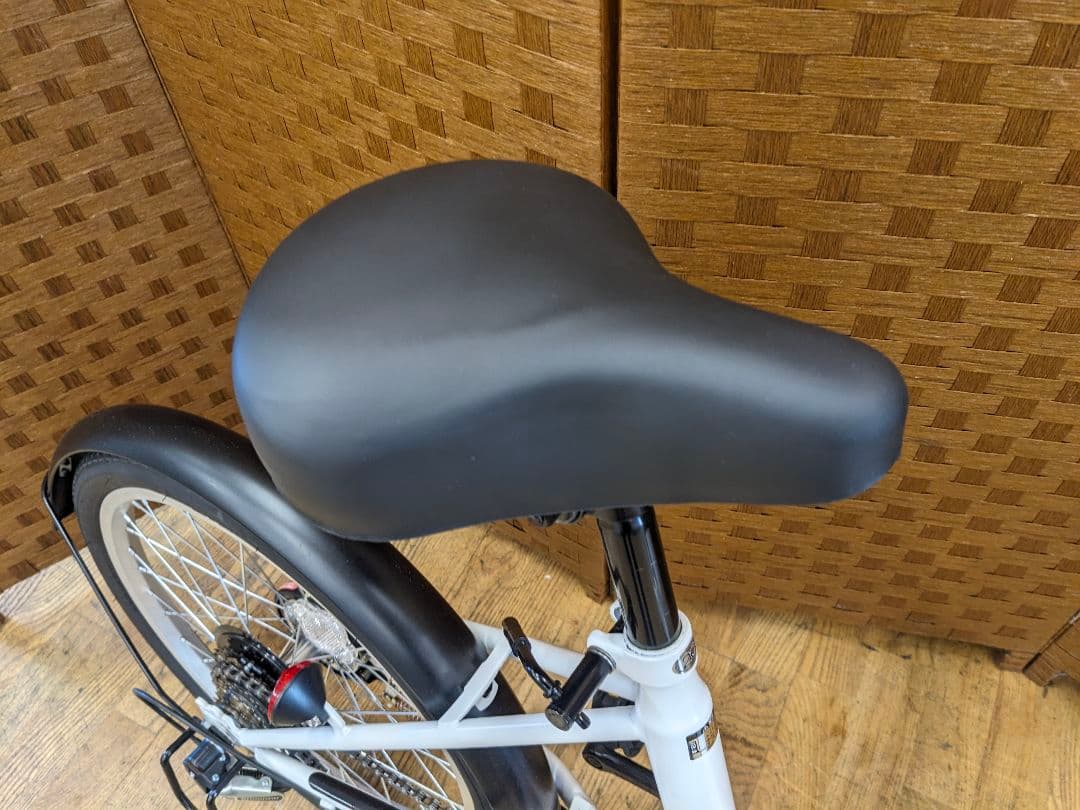 U056　美品　 折りたたみ自転車　20インチ 6段変速 ホワイト