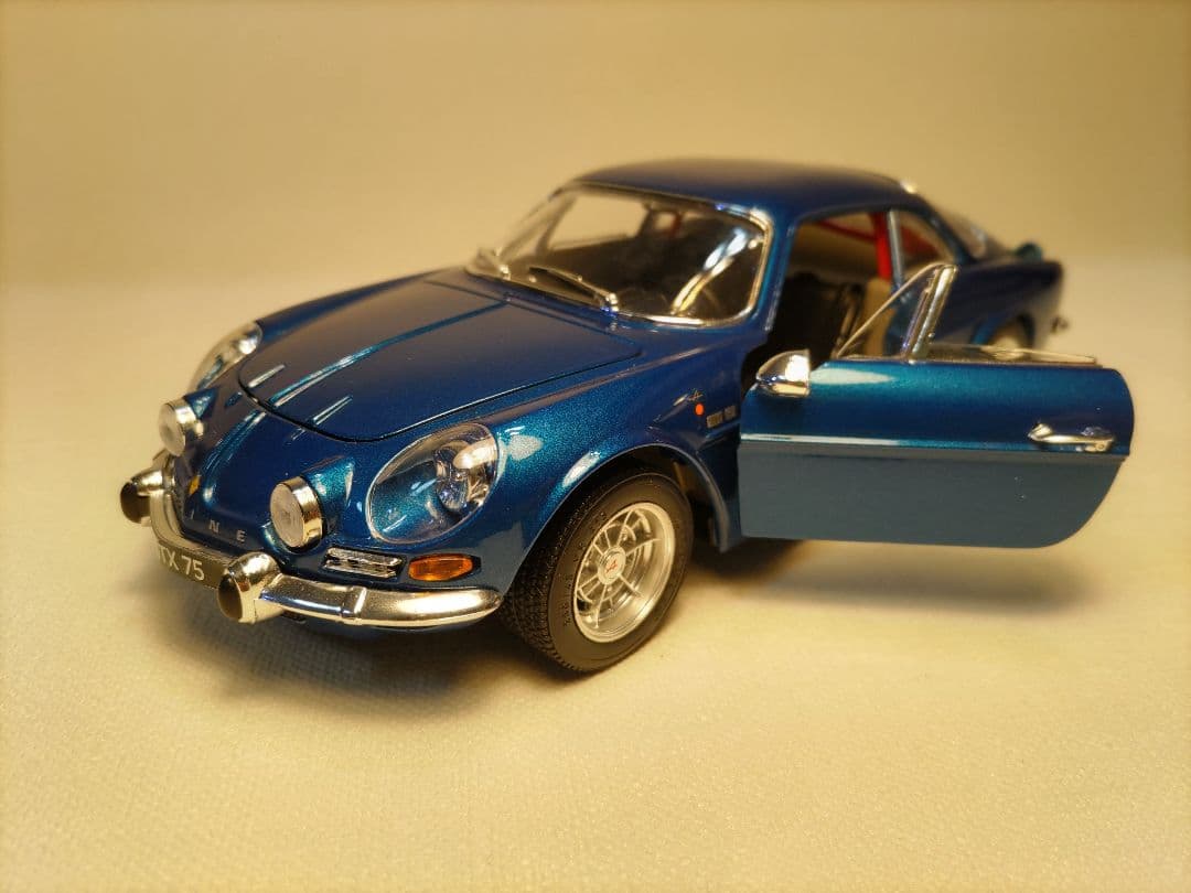 (送料込み)【1/16ダイキャストカー】アルピーヌA110 1600s