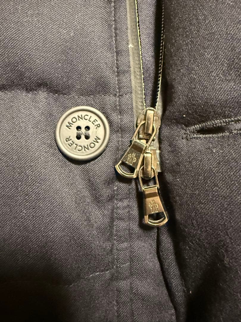 Moncler ダウンジャケット Size 3 付属品あり
