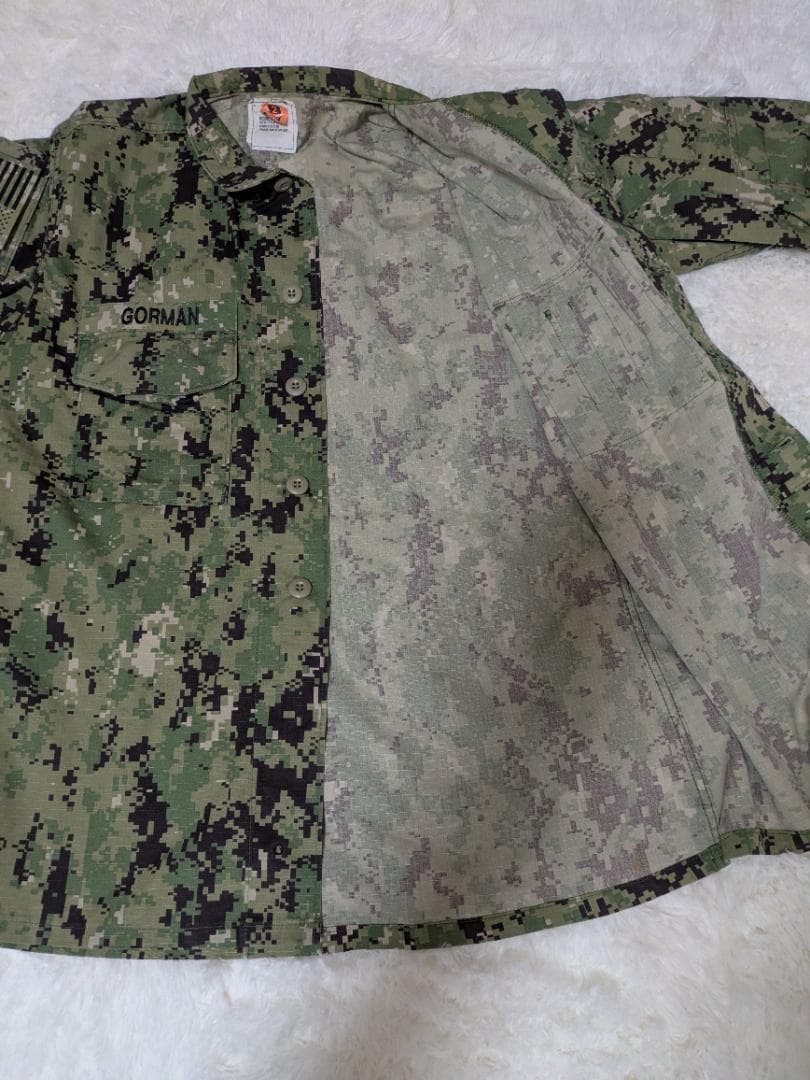 【美品】US NAVY アメリカ海軍 戦闘服 ジャケット 階級章ワッペン付き