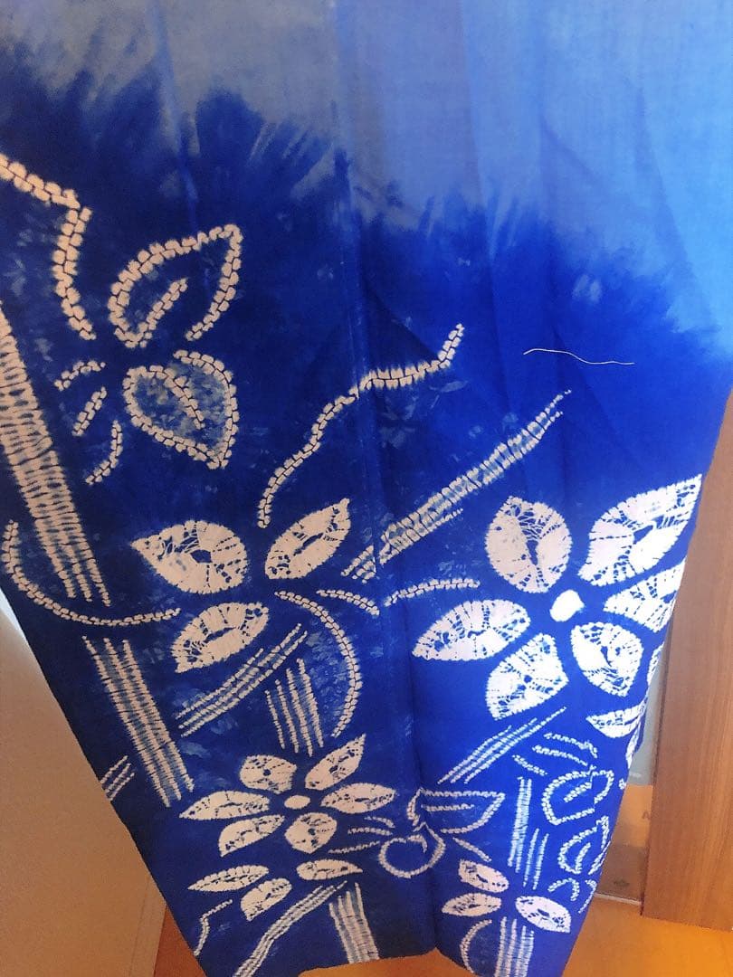 中古美品　有松鳴海絞り　浴衣　絵羽の付け下げ調が可愛い♡ぼかしのブルー水色　お花