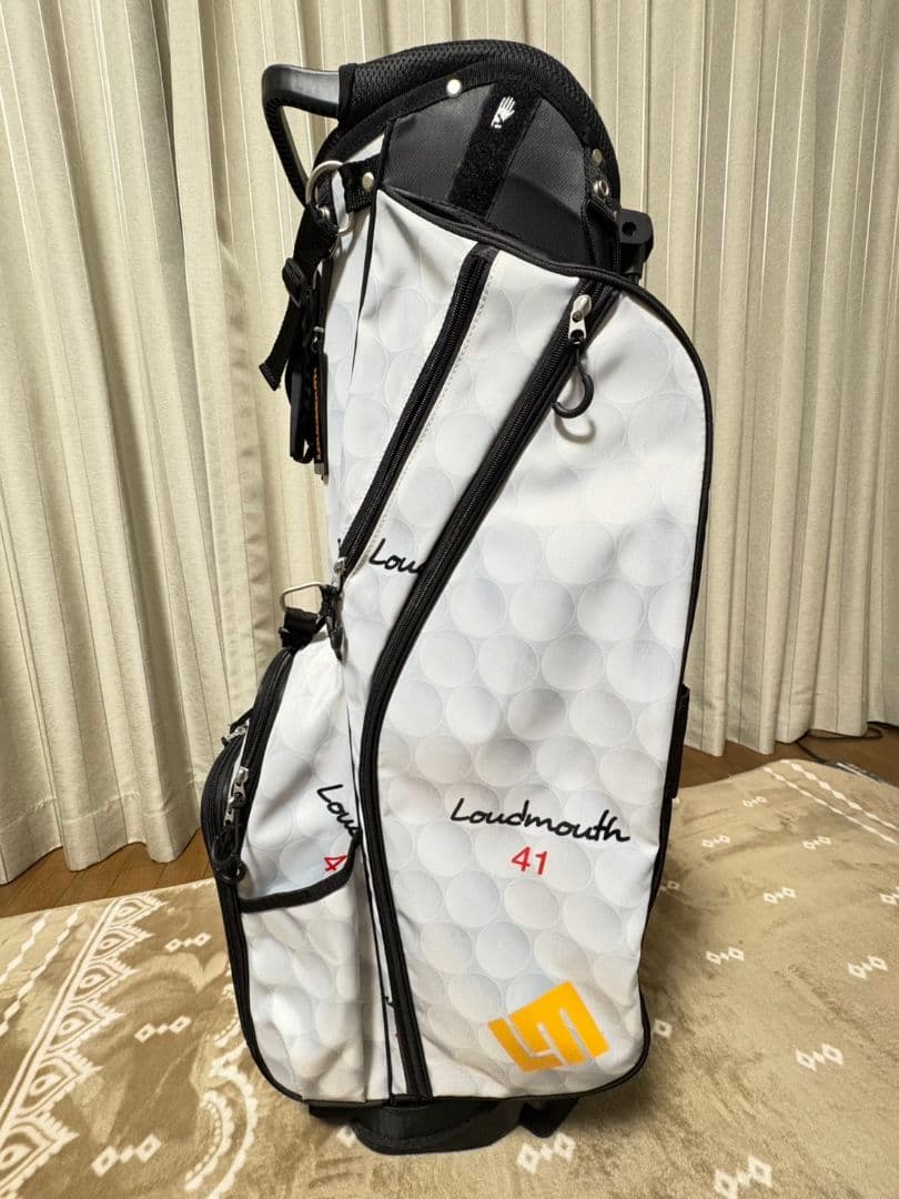 LoudMouth キャディバッグ