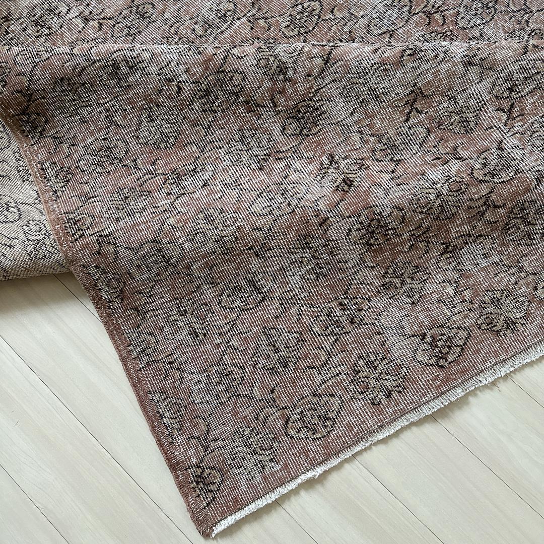 トルコ ヴィンテージラグ979 超大判 レア 人気柄 紋章 トープブラウン