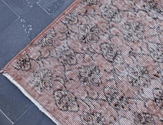 トルコ ヴィンテージラグ979 超大判 レア 人気柄 紋章 トープブラウン