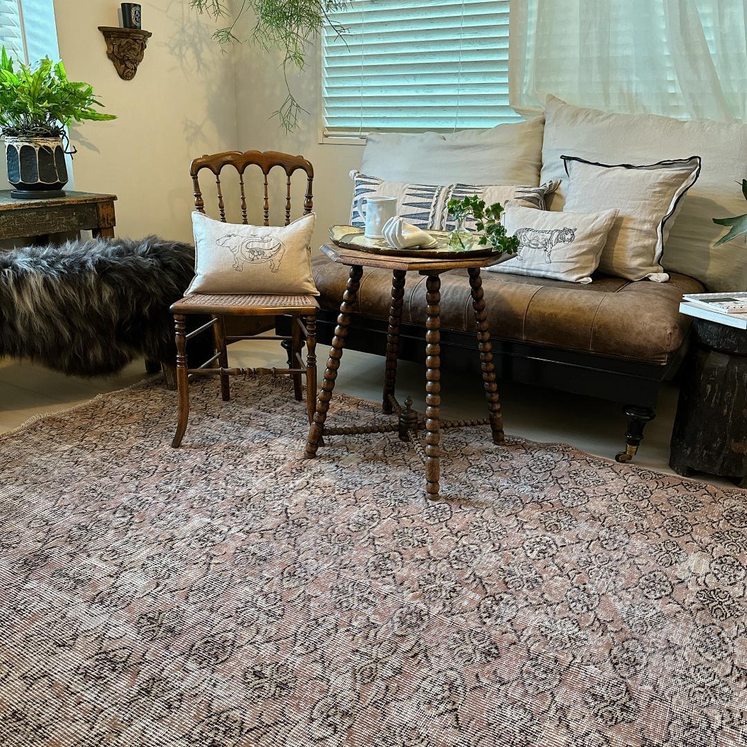 トルコ ヴィンテージラグ979 超大判 レア 人気柄 紋章 トープブラウン