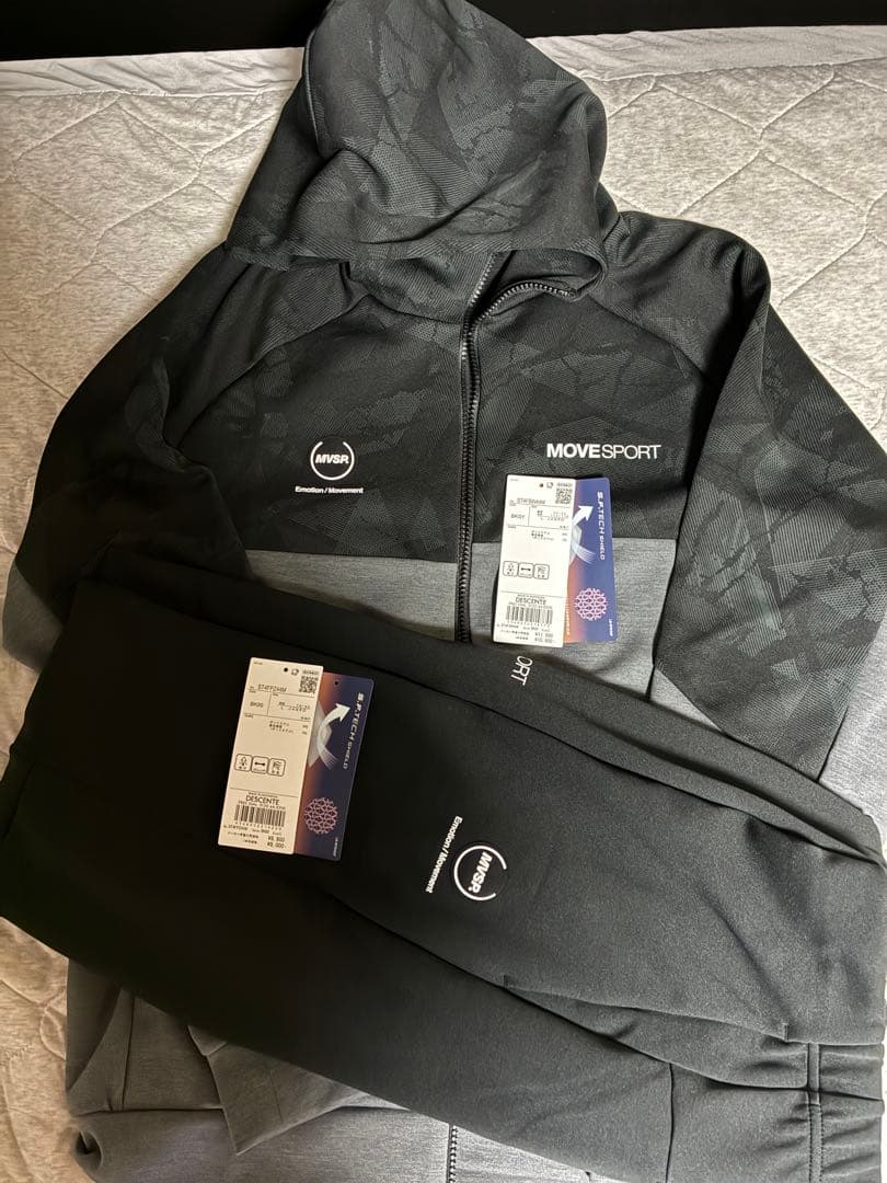 DESCENTE 今月20日迄出品　最終値引き