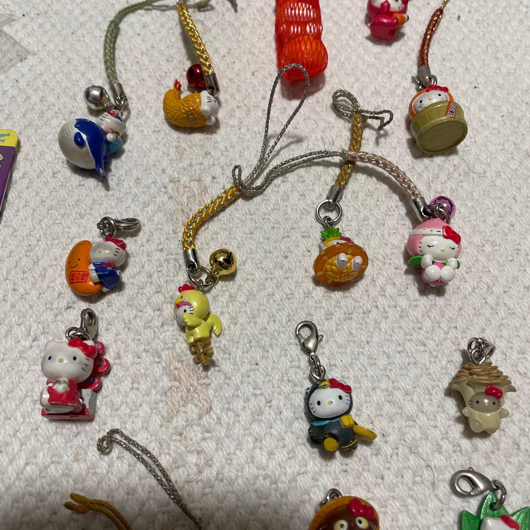 超レア　ハローキティ ご当地ストラップセット 多数（33点）