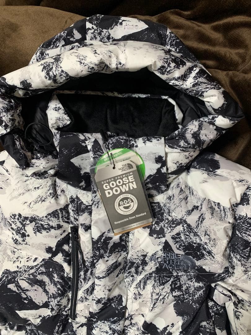 韓国限定　ノベルティチャレンジエアーダウンジャケット