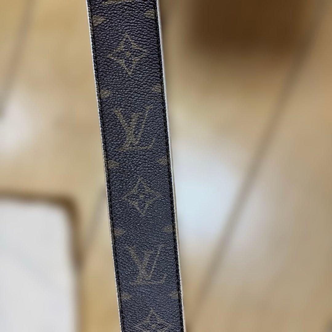LOUIS VUITTONモノグラム LVショルダーストラップ