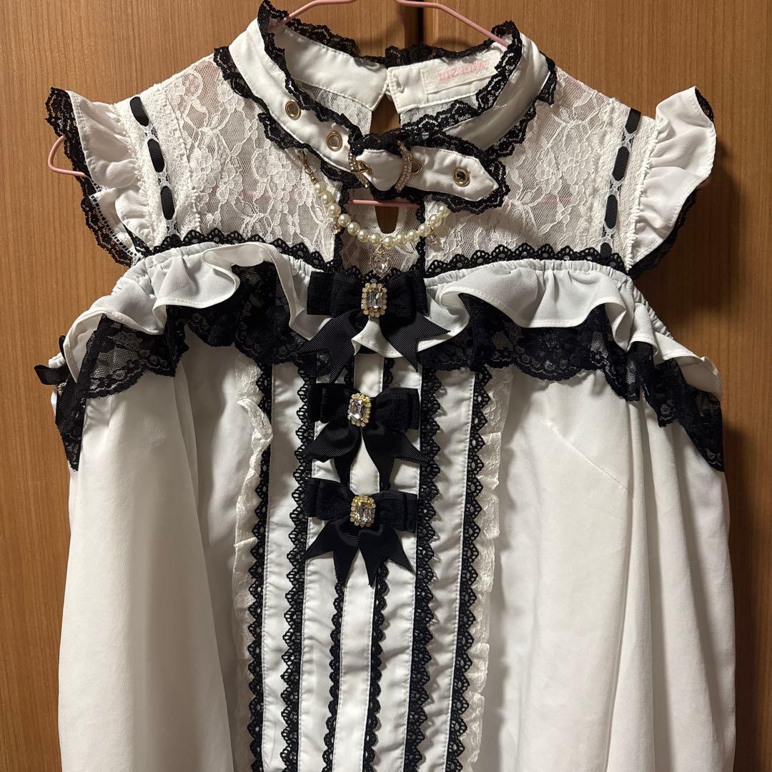 LIZLISA リズリサ 3つリボンフロントチョーカーブラウス ブラック