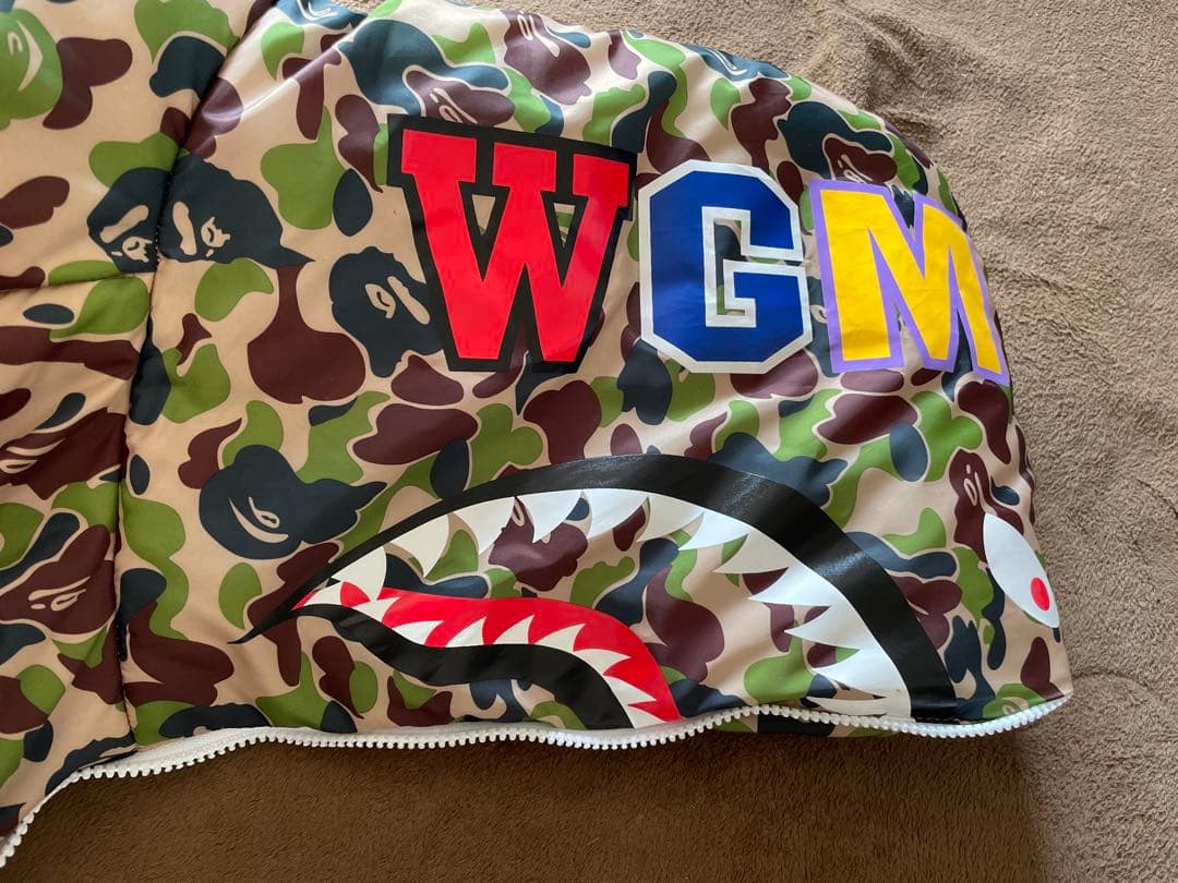 adidas APE迷彩柄 フード付きジャケット