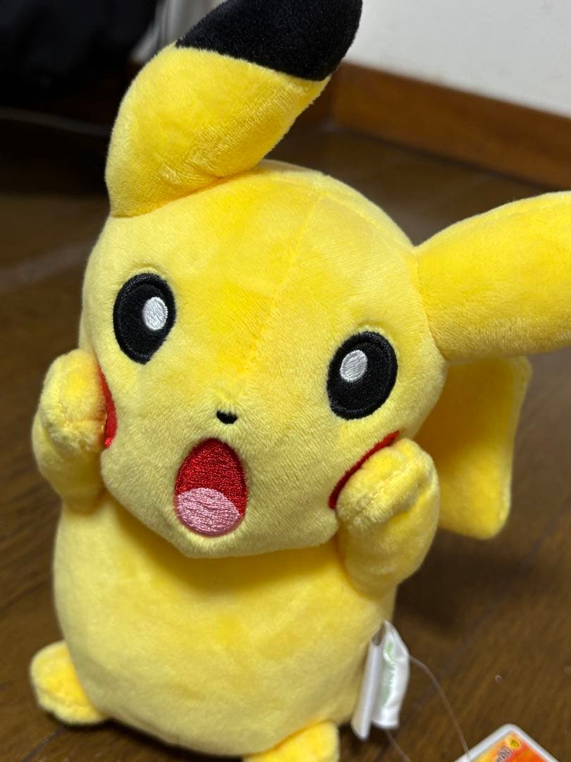 さけぶピカチュウ　ぬいぐるみ ムンク展