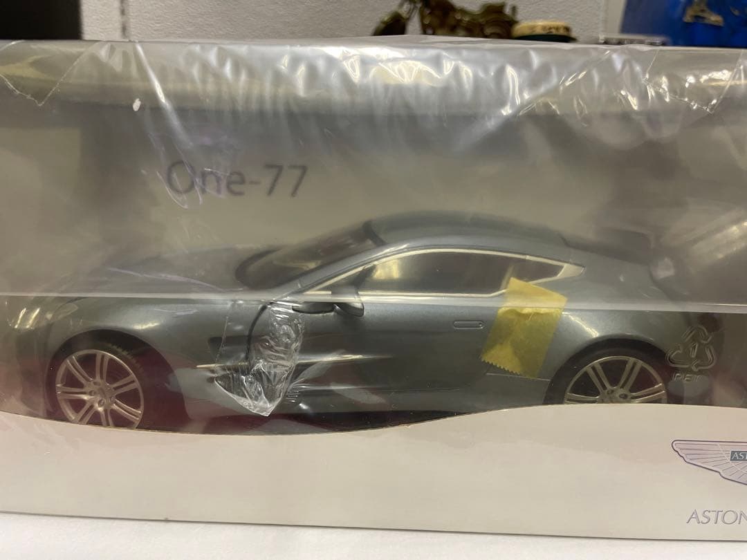 モンドモータース アストンマーチン One-77