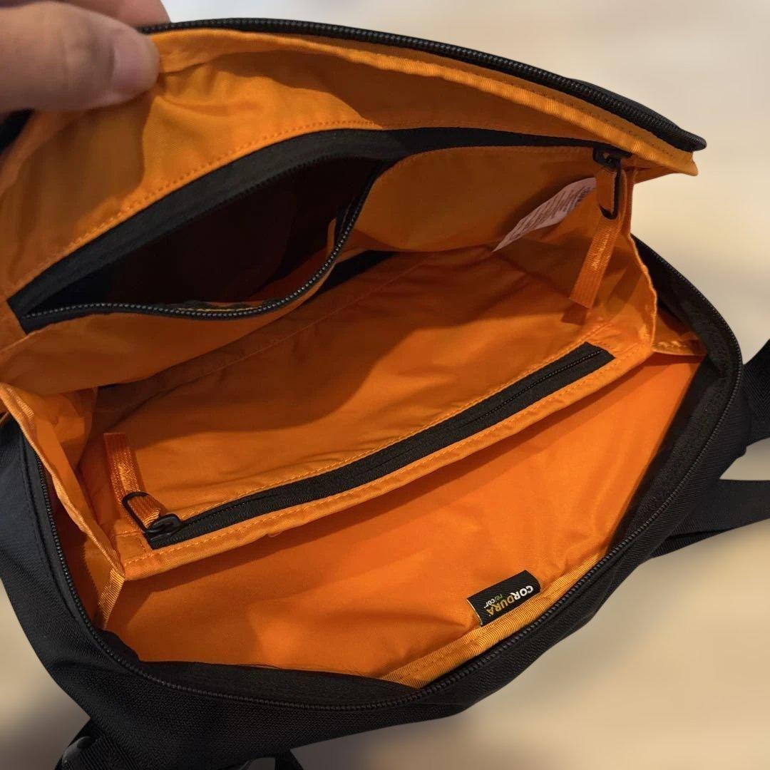 MYSTERY RANCH ブラック ショルダーバッグ