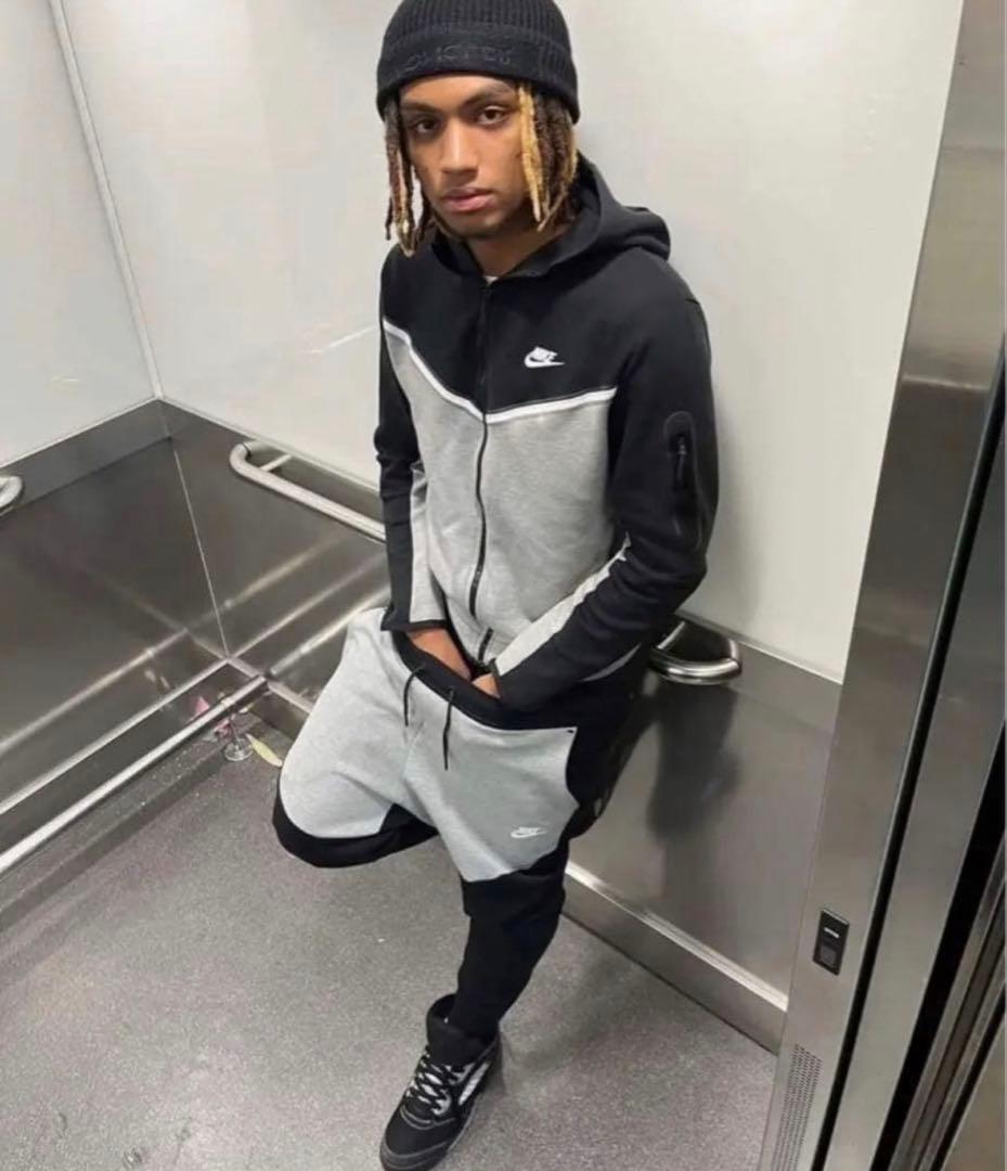 NIKEテックフリース 海外限定セットアップ Mサイズ