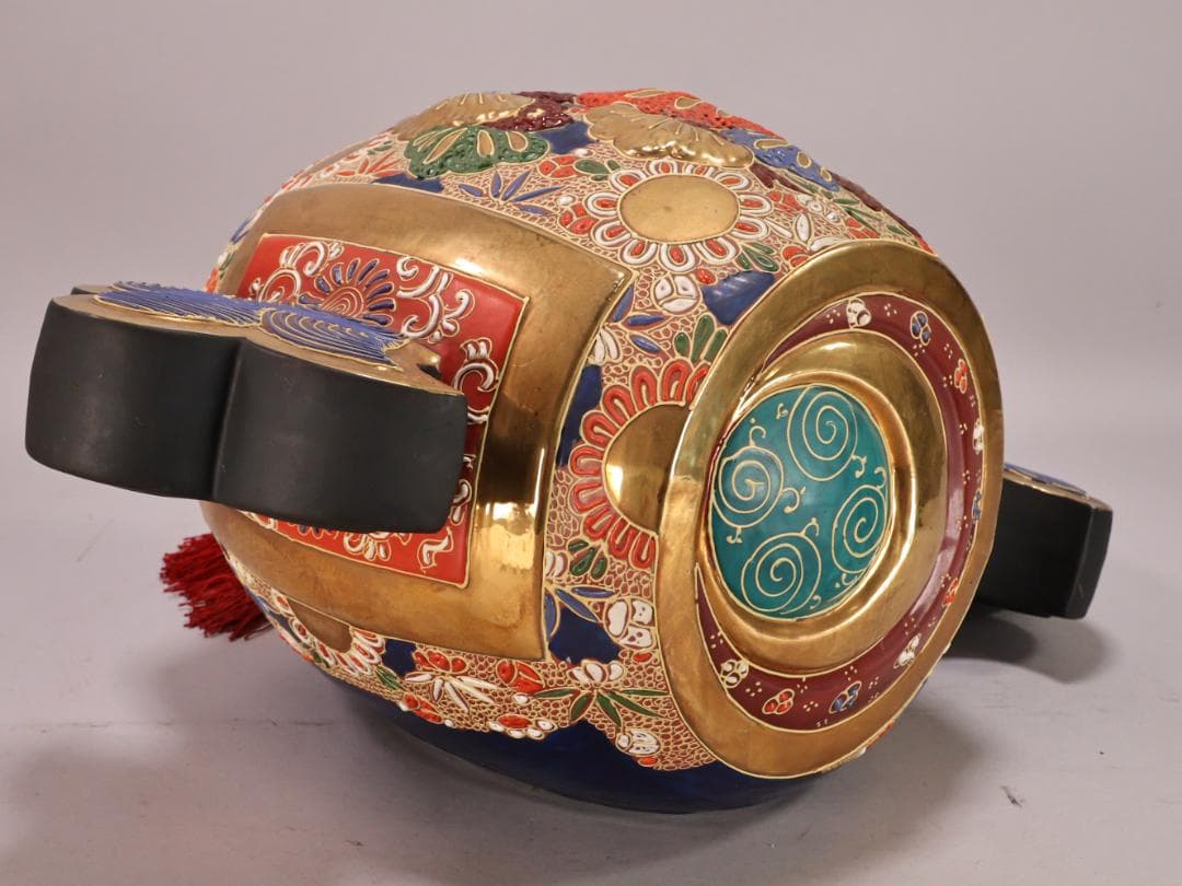 BK200　九谷焼　八幡窯　松鶴乃図　御小槌　金運　財運　開運　商売繁盛　置物