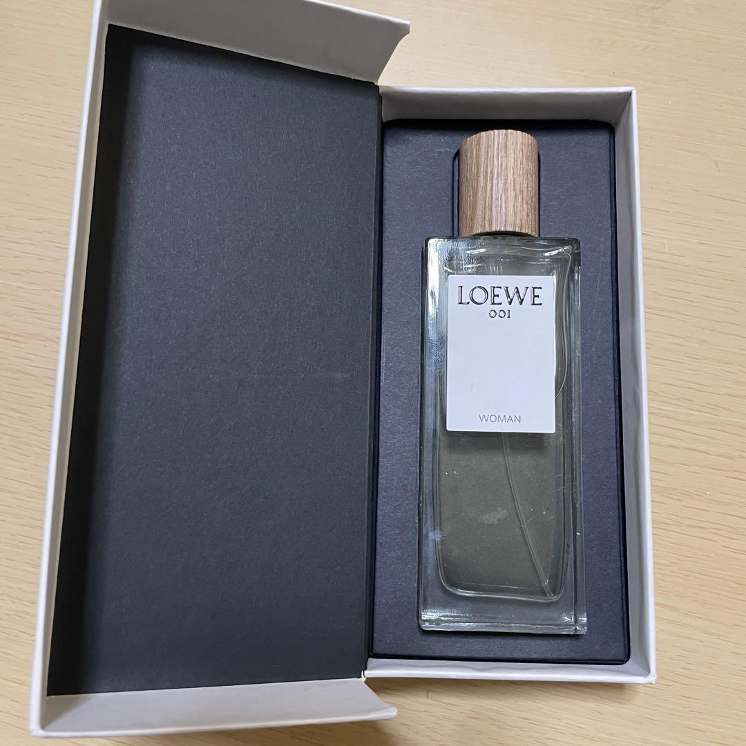 LOEWE 001 WOMAN エッセンスオードパルファム 50ml
