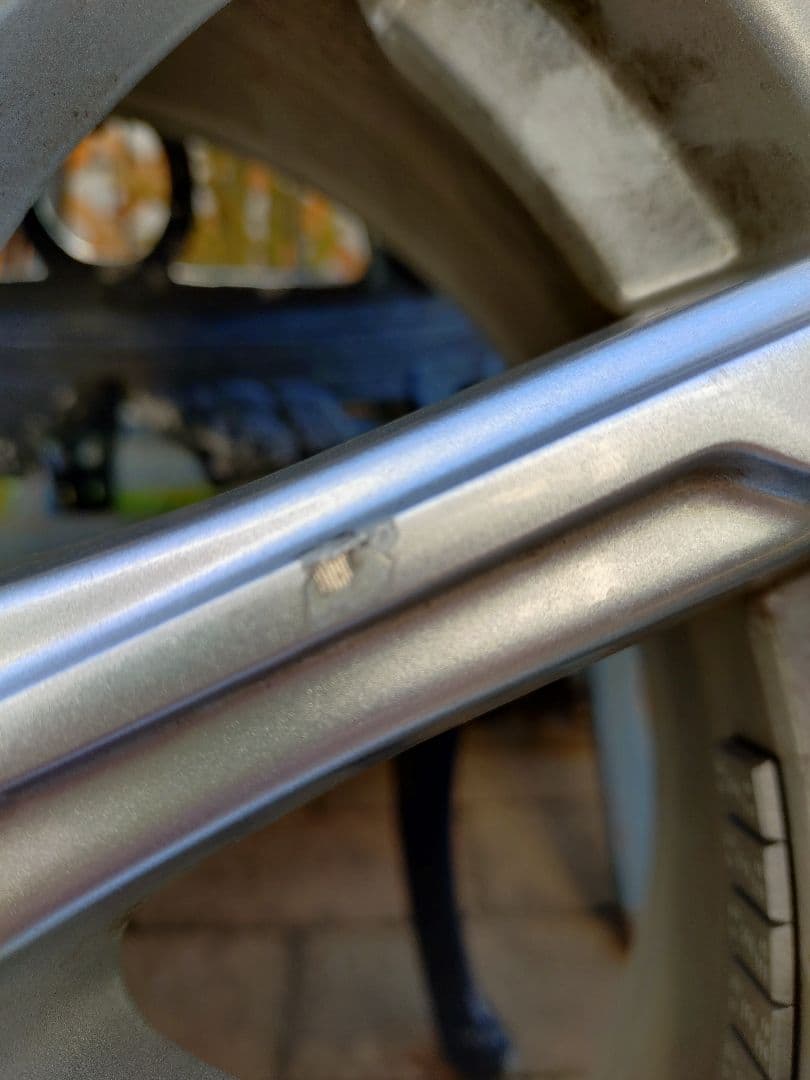 バリ溝　スタッドレス　アルミ　GIZ2 205/60R16 4本 走行千㎞未満