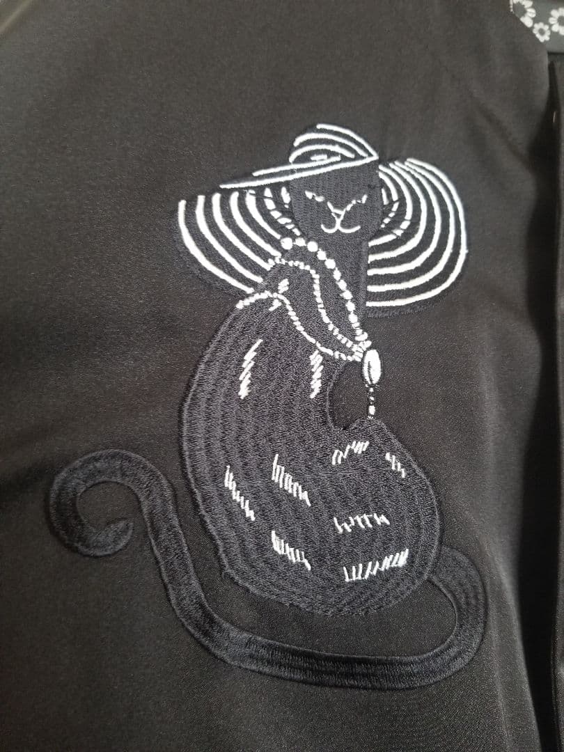 【美品】ふりふ Theatre 刺繍スカジャン ブラック 黒 猫 ねこ