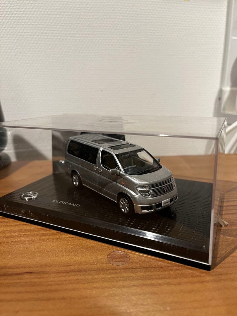 1/43 京商　日産　エルグランド　ダイキャストミニカー